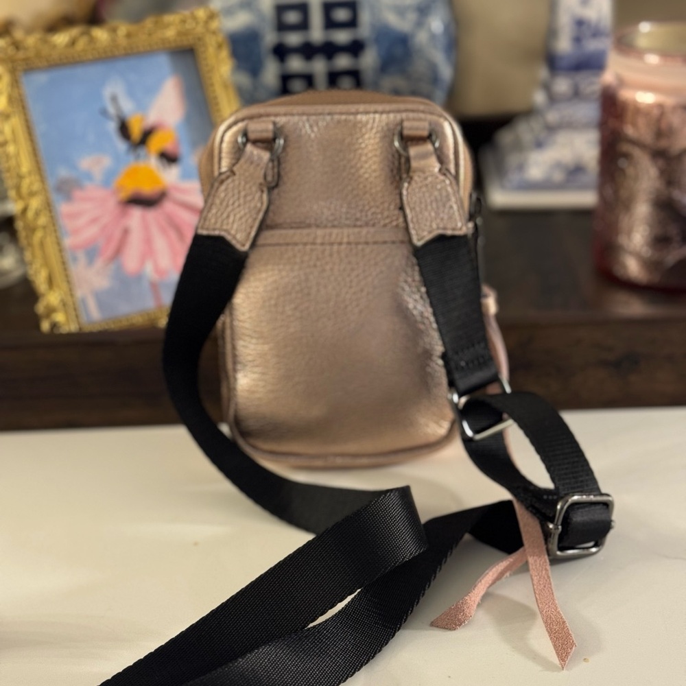 🩷 AIMEE KESTENBERG ROSE GOLD LEATHER STADIUM BAG! - Picture 7 of 11